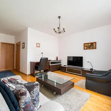 Imielin Homely By Bookinghost Apartamento *